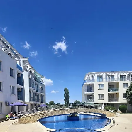 Apartmán New 3room Maisonette In Sunny Day 3 Sunny